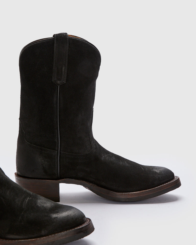 Walker Boot in Black Roughout