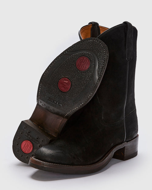 Walker Boot in Black Roughout