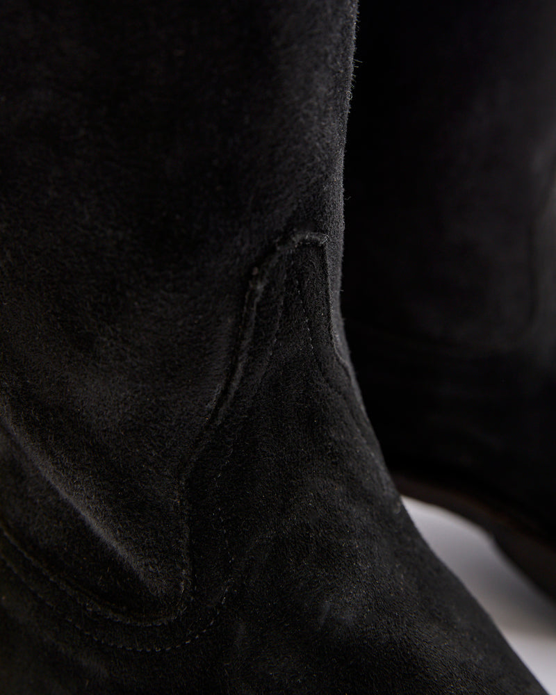 Walker Boot in Black Roughout