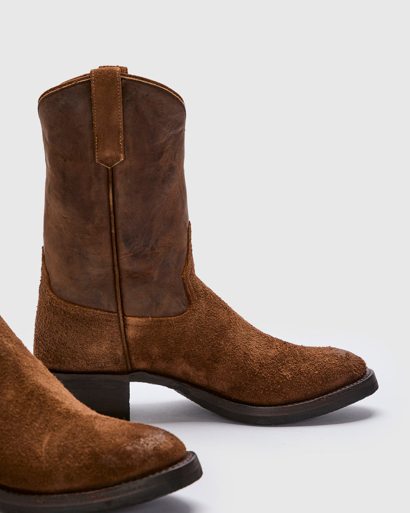 Walker Boot in Brown Roughout
