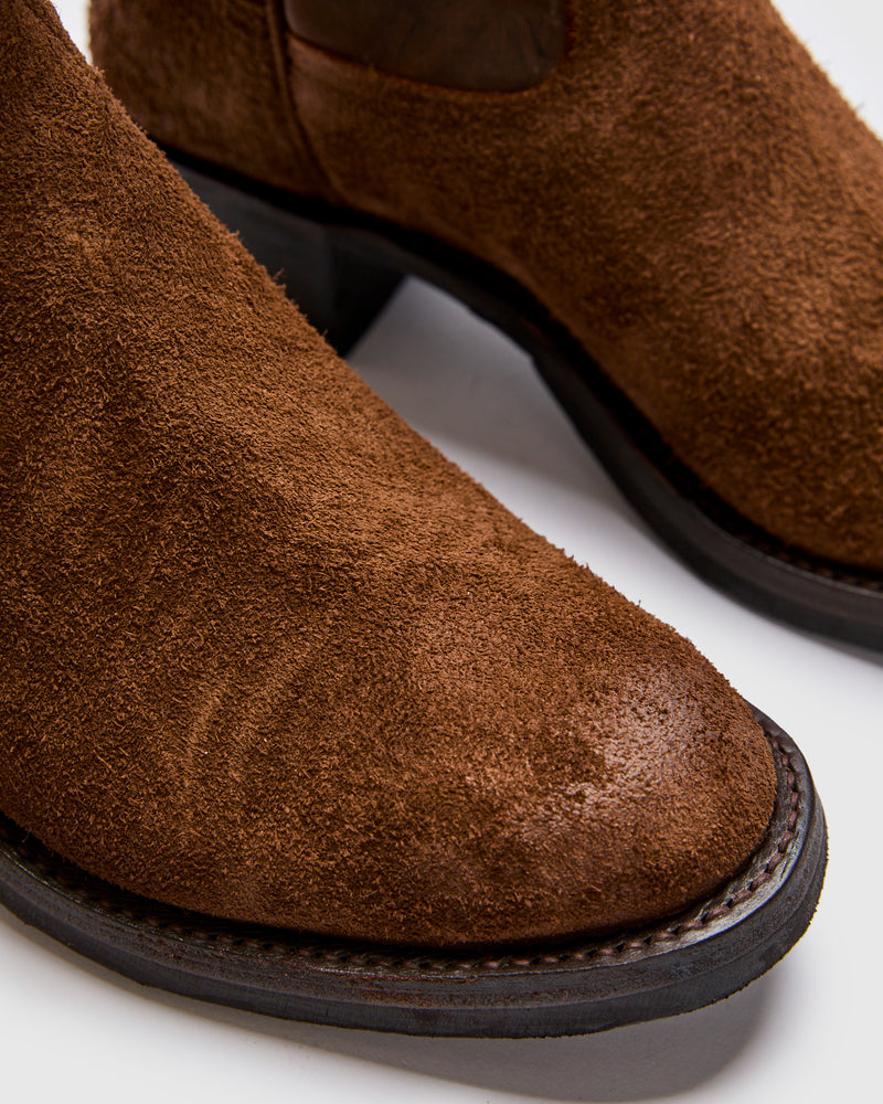 Walker Boot in Brown Roughout