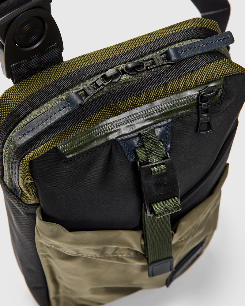 Scramble Shoulder Bag in Khaki