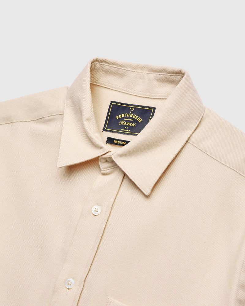 Teca 2 Button-Up Shirt in Ecru