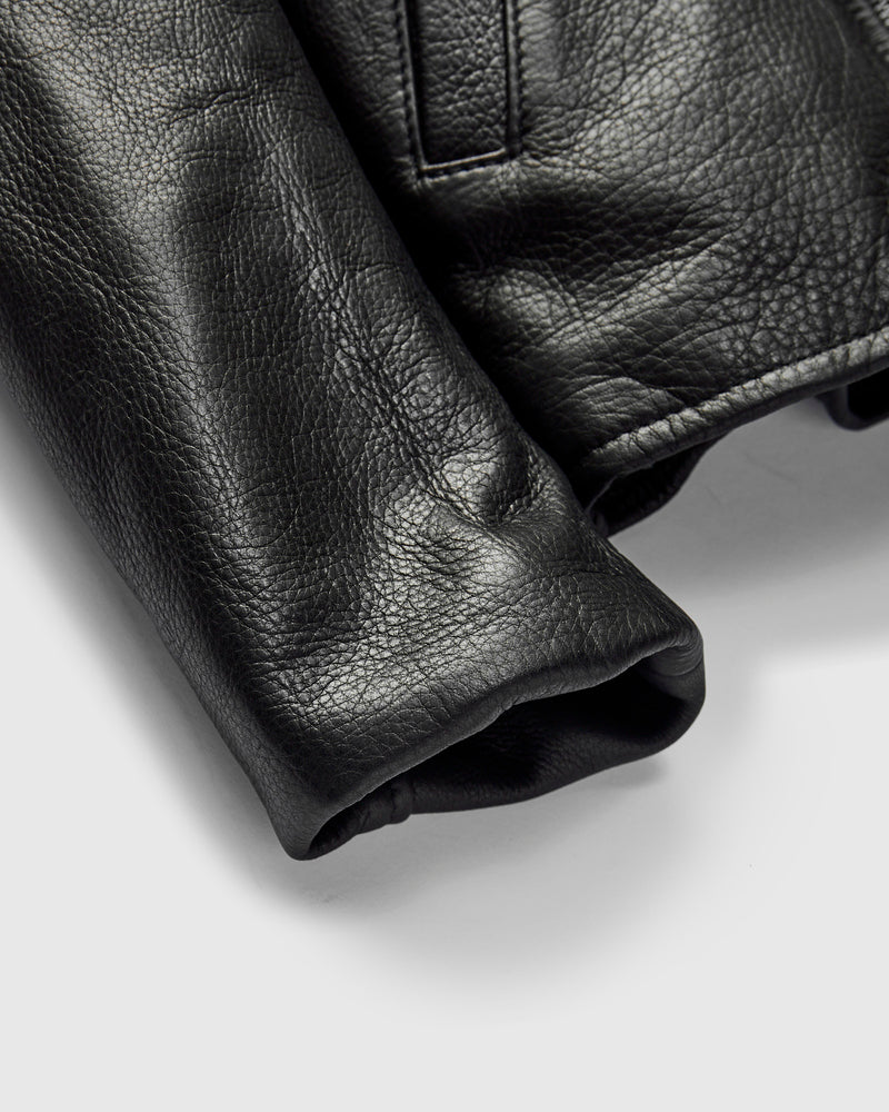 562 Pebbled Cowhide Weekender Jacket in Black