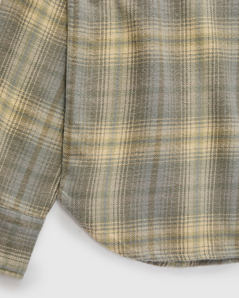 Washed Flannel Pearl Snap Shirt in Late Frost