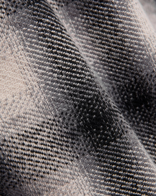 Crosscut Flannel in Cream/Black Plaid