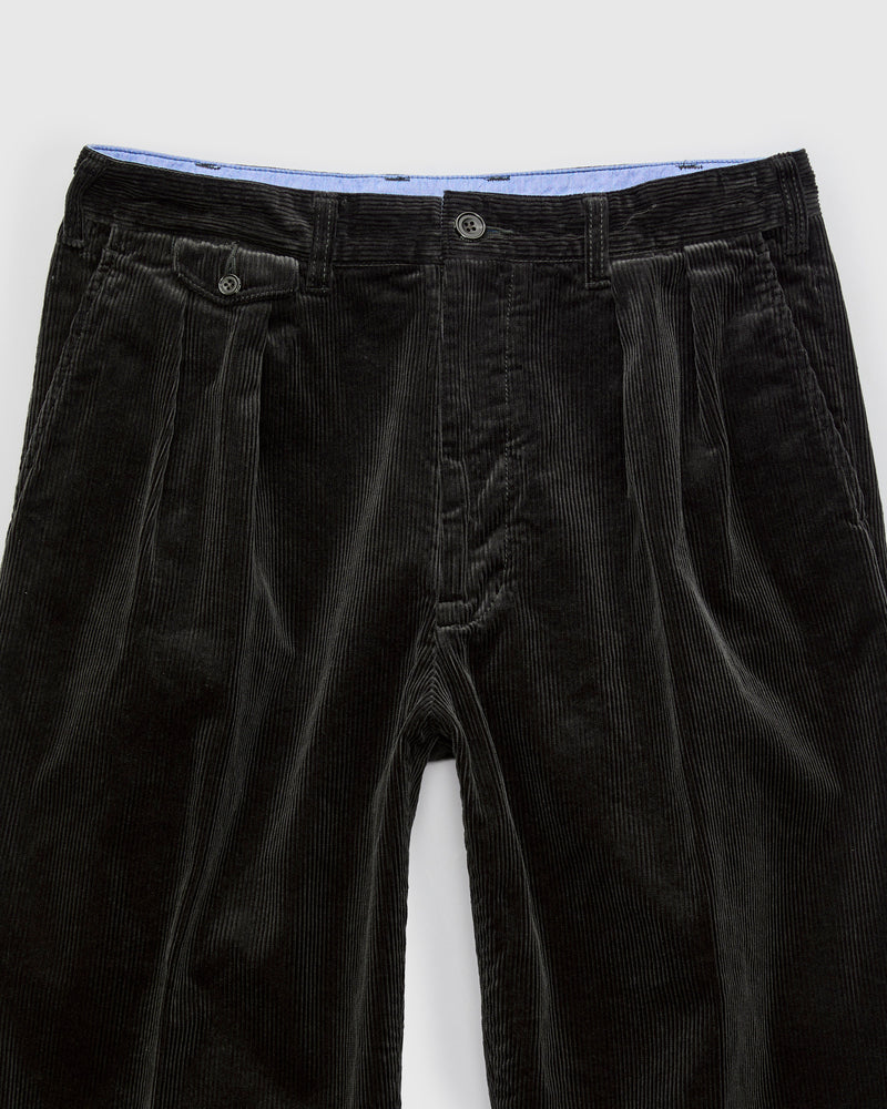 2-Pleat Corduroy Trousers in Charcoal
