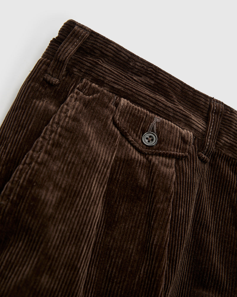 2-Pleat Corduroy Trousers in Dark Brown