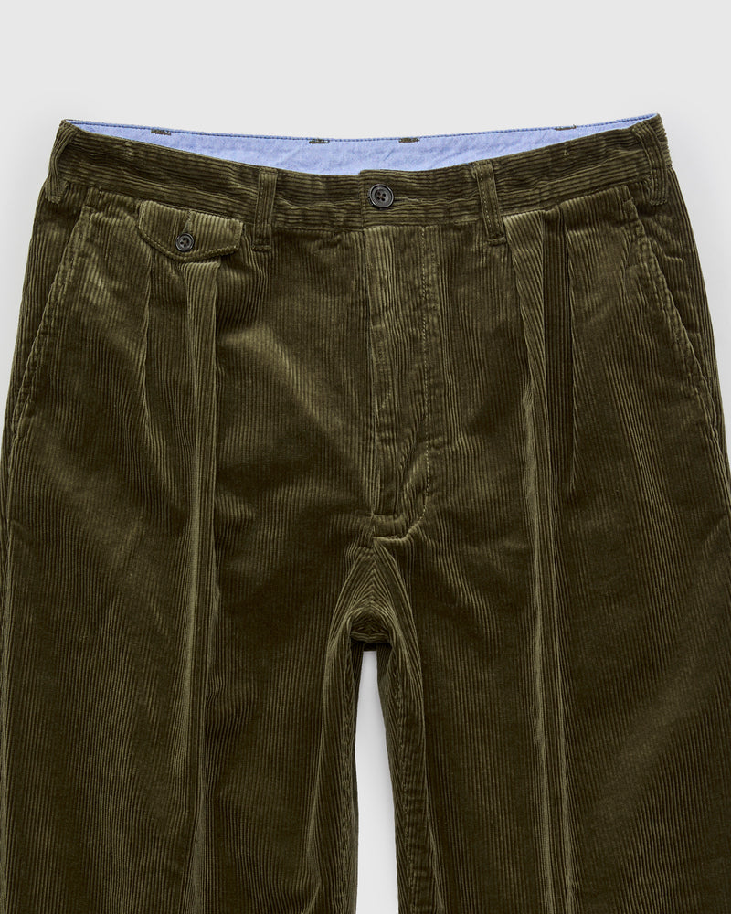 2-Pleat Corduroy Trousers in Dark Green