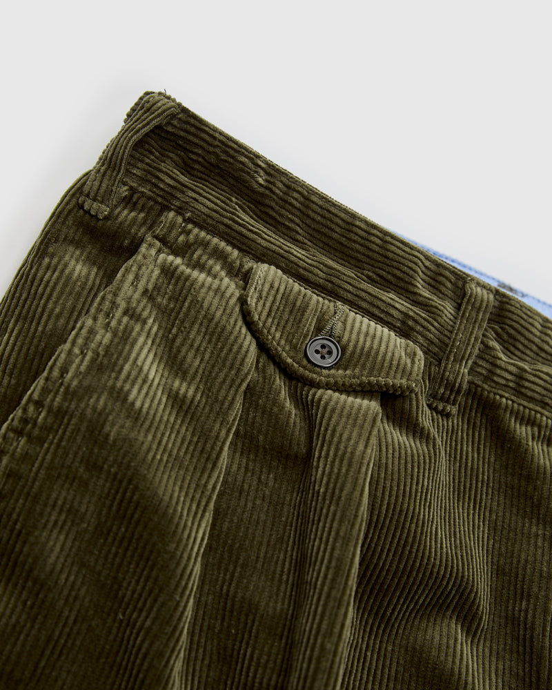 2-Pleat Corduroy Trousers in Dark Green