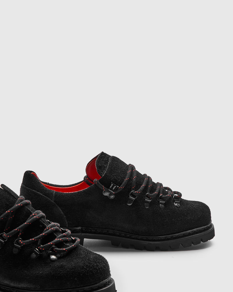 Clusaz Mountain Shoe in Velours Noir