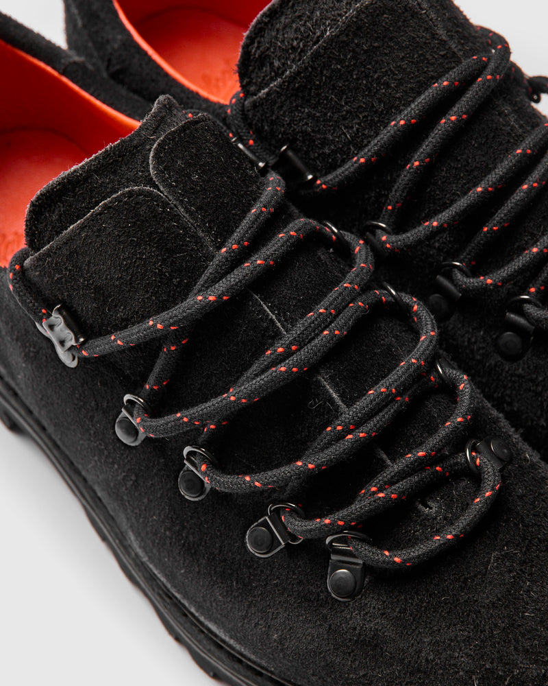 Clusaz Mountain Shoe in Velours Noir