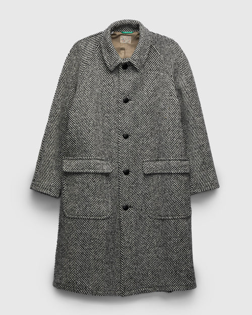 Raglan Wool Overcoat in Black/Cream Herringbone Tweed