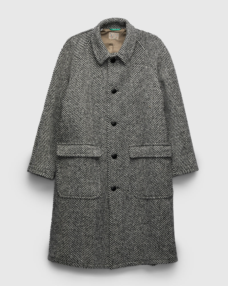 Raglan Wool Overcoat in Black/Cream Herringbone Tweed