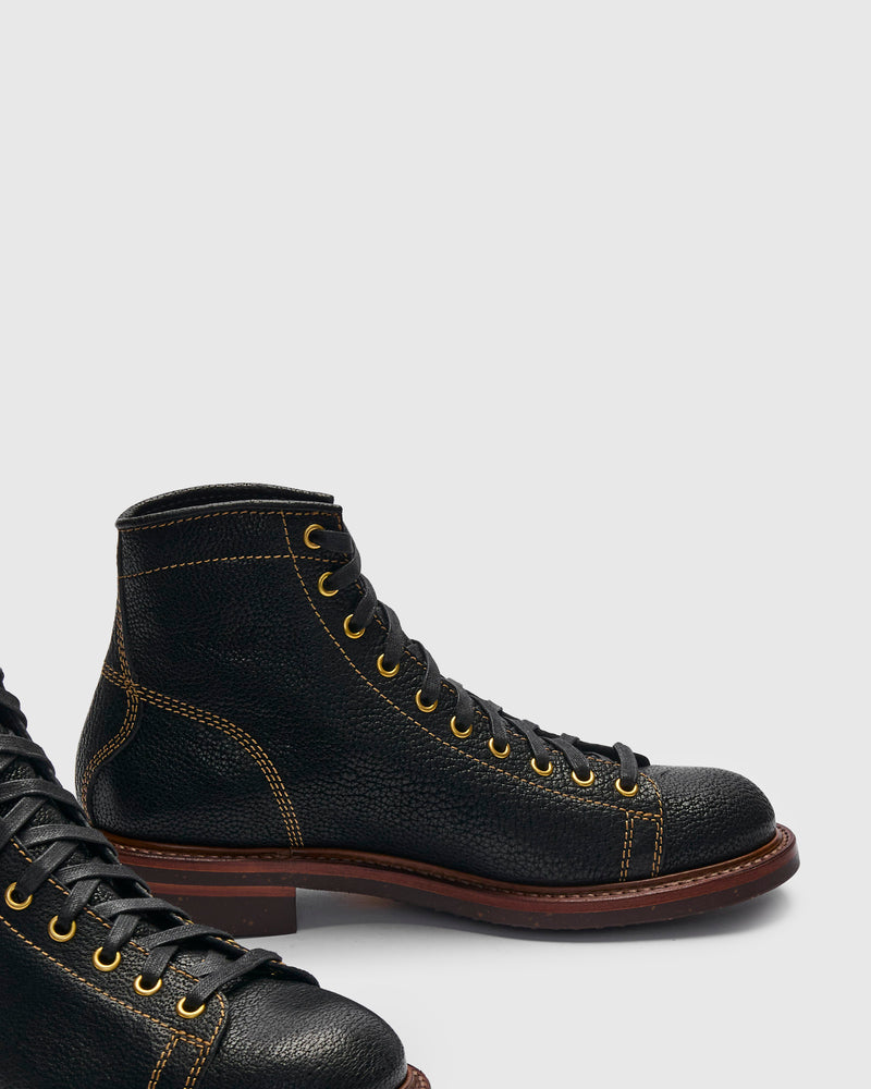 Monkey Boot in Hokkaido Ezo Bear Black