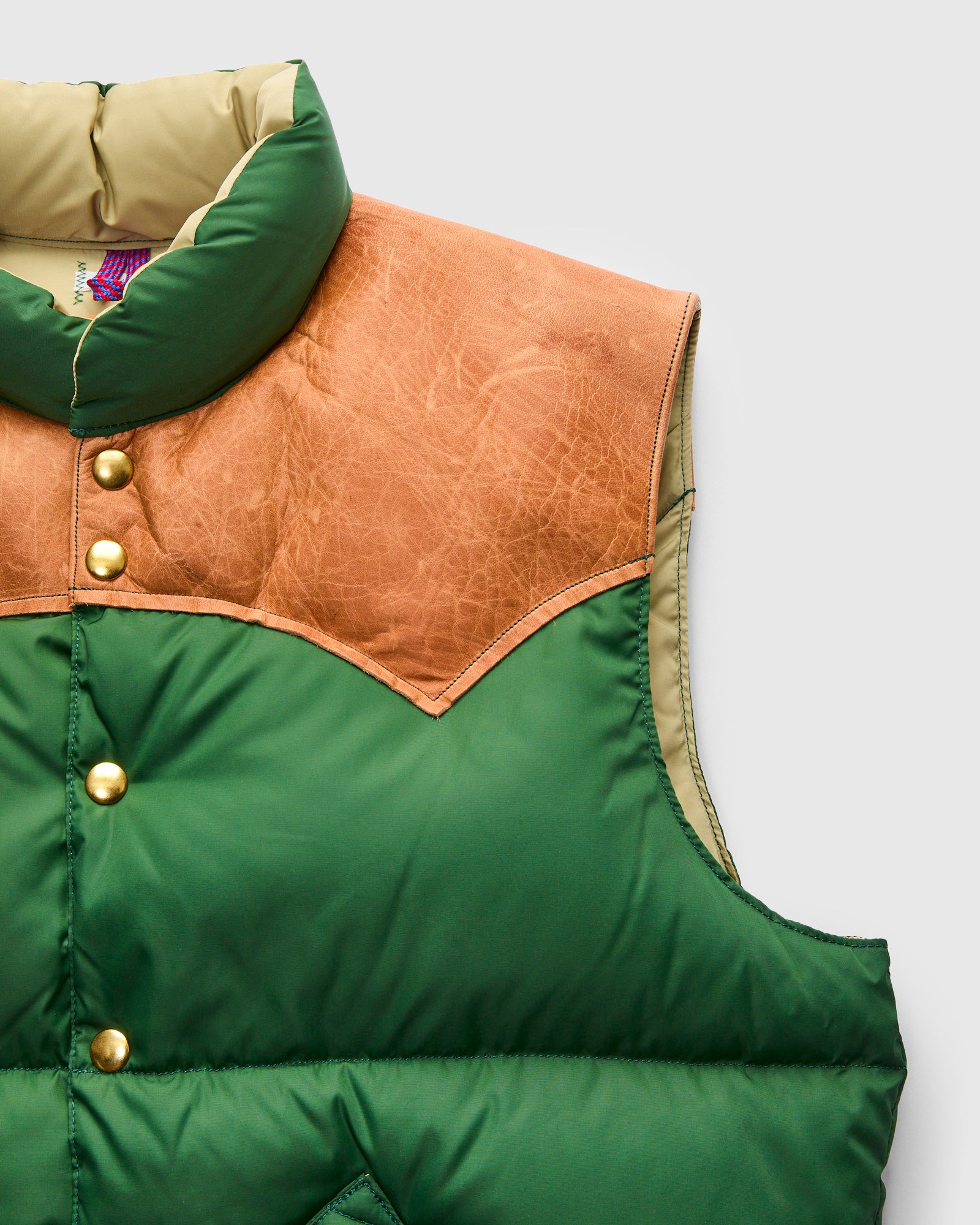 Rocky Mountain Featherbed x Warehouse Nylon Down Vest in Bottle