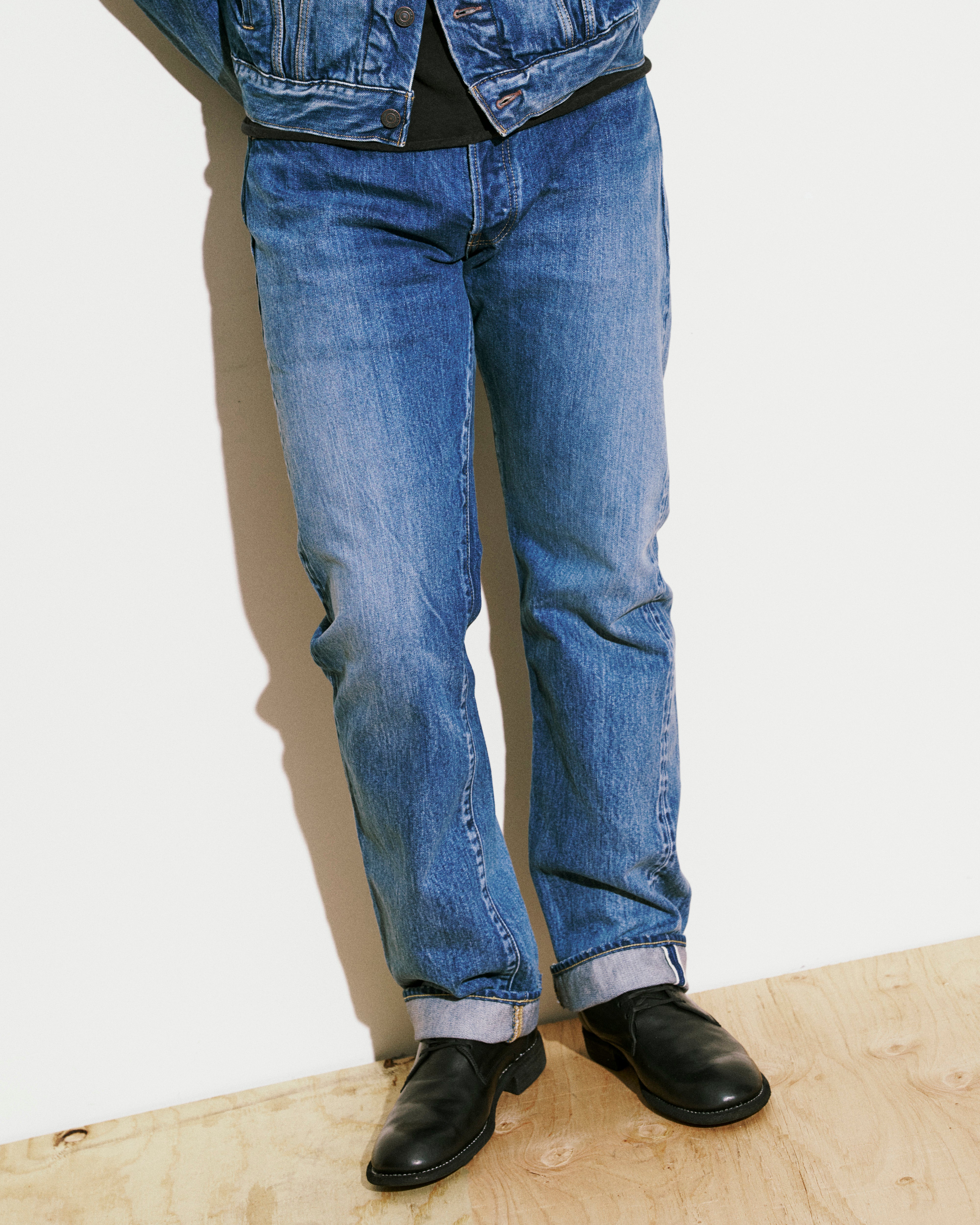 Straight 5 Pocket Selvedge Denim Pants in Medium Dark Blue Damage