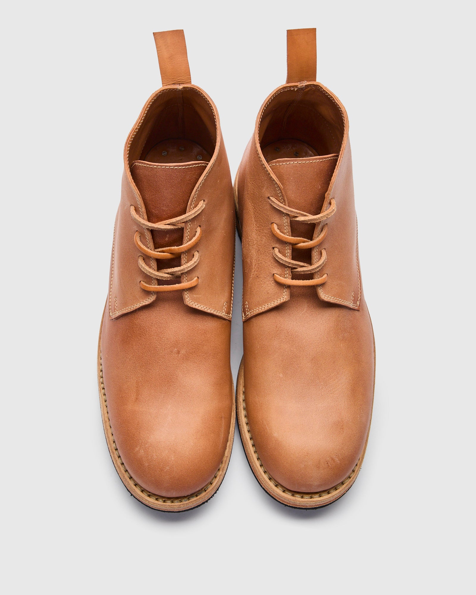 Ruggero 1906 Desert Boot in Natural Reverse Vachetta – Blue Owl