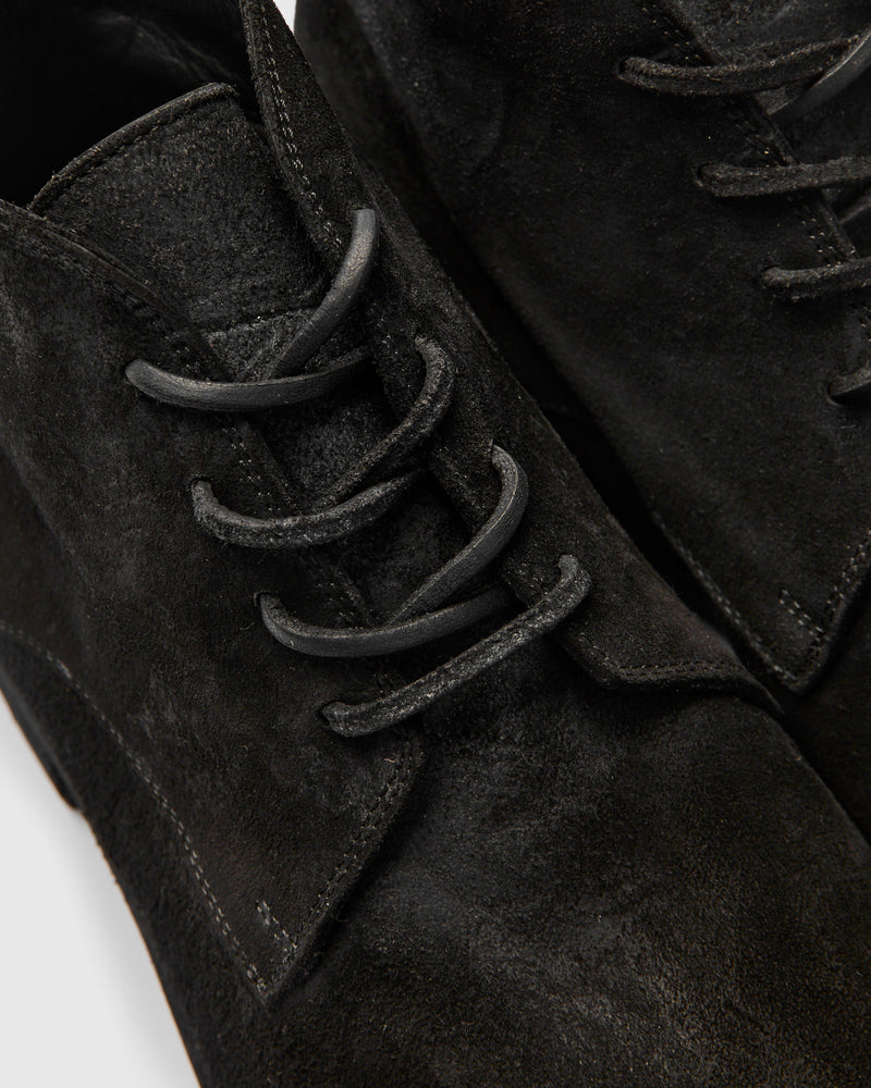 Ruggero Barrel Desert Boot in Midnight Reverse Vachetta