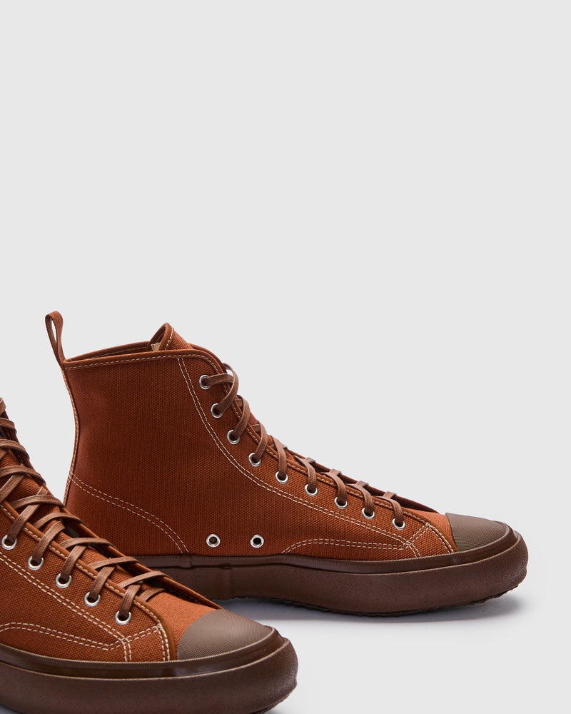 Hi Basket Sneaker in Brown