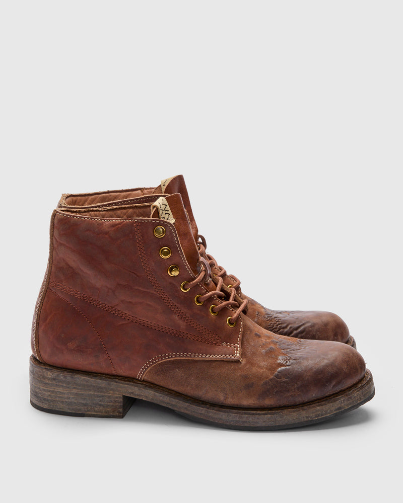 Damaged Virgil Boots-Folk in Brown Horsehide