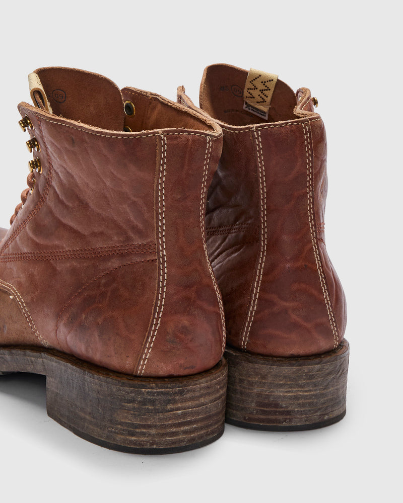 Damaged Virgil Boots-Folk in Brown Horsehide