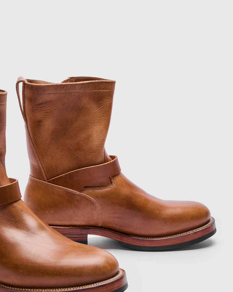 Engineer Boot 2000 in Natural Cypress