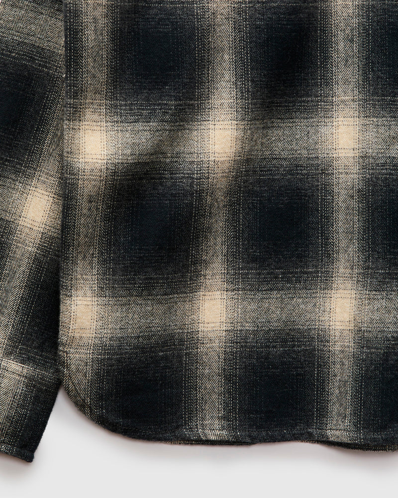 Crosscut Flannel in Black Ombre