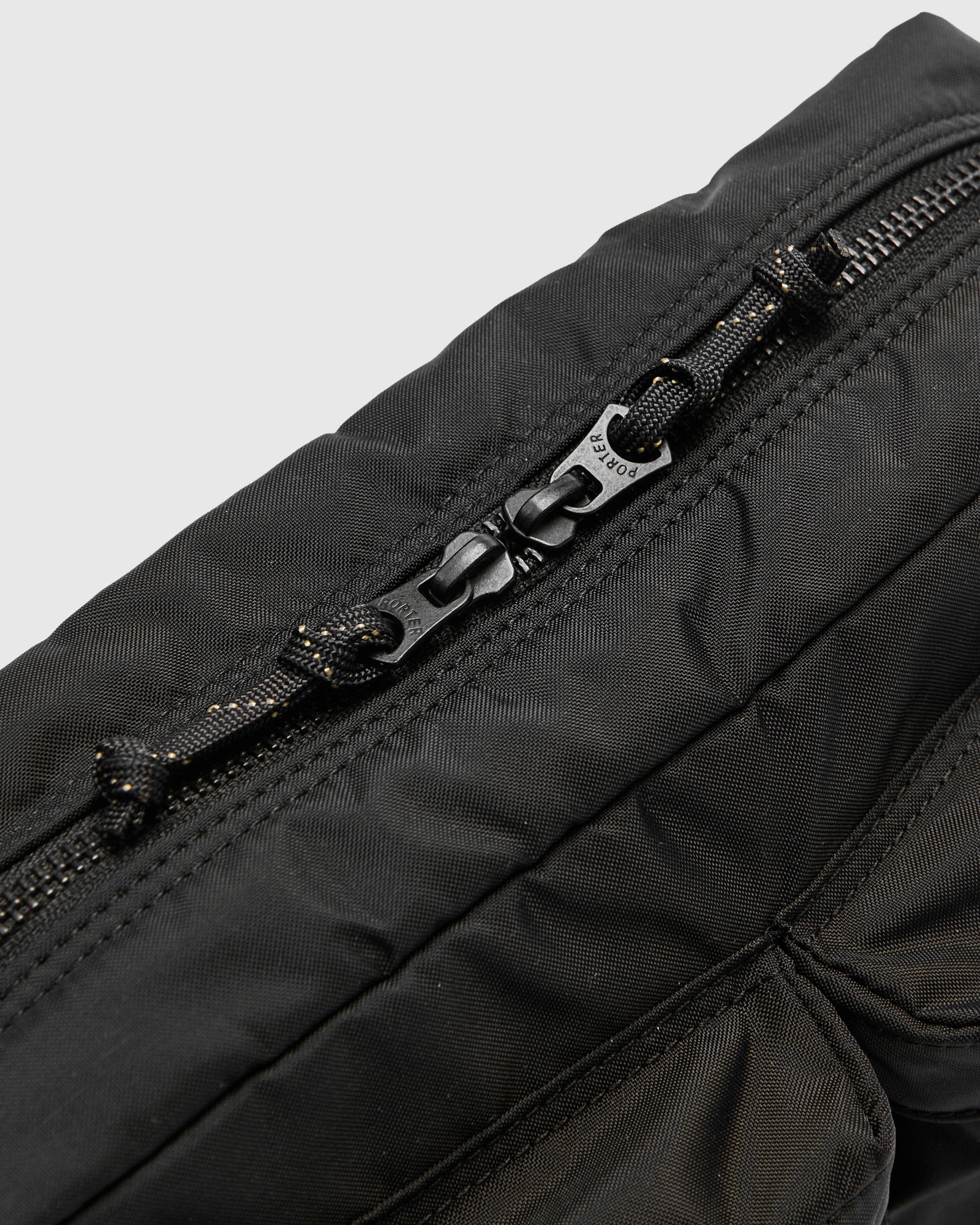 PORTER P.Y. AIR FORCE ボディバッグ ブラック ポーター P.Y. AIR FORCE PORTER ボディバッグ ブラック PORTER FLYING