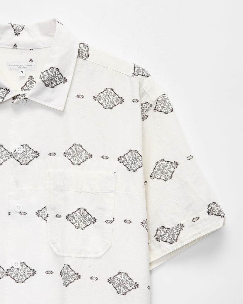Camp Shirt in White Black Ikat Print