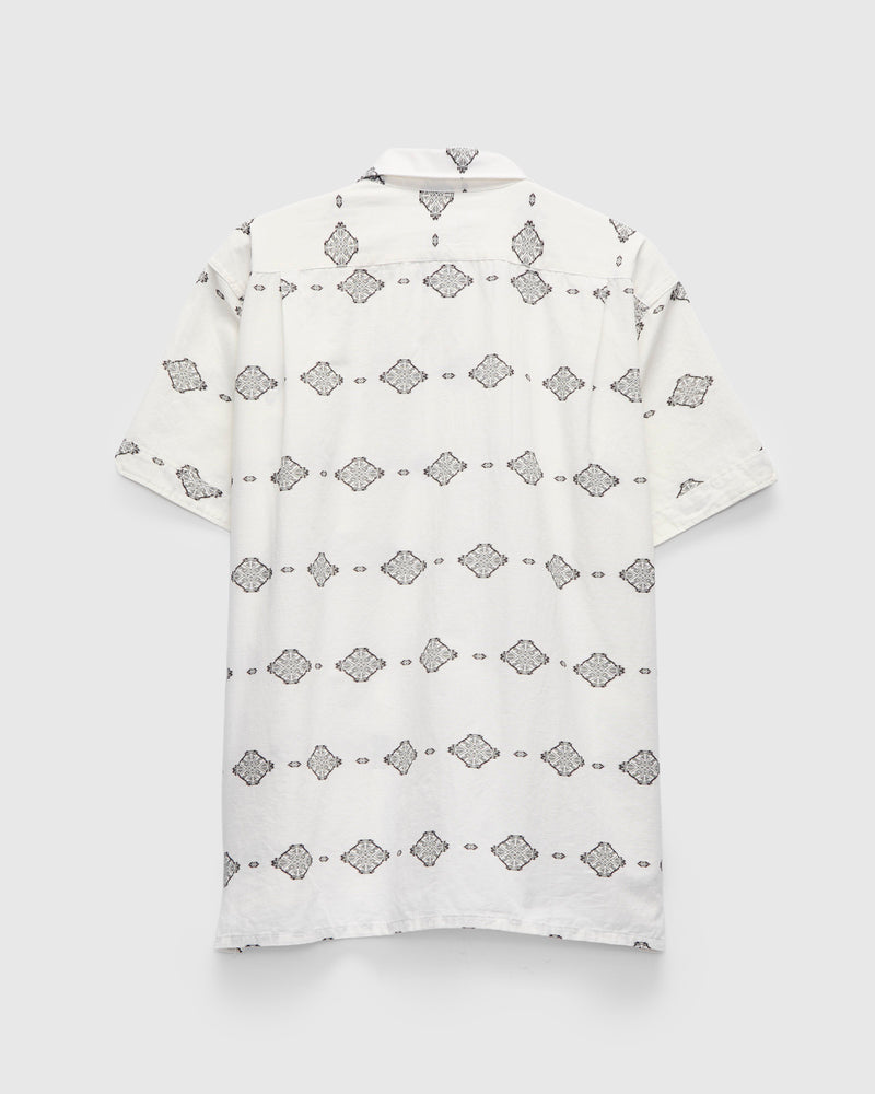 Camp Shirt in White Black Ikat Print