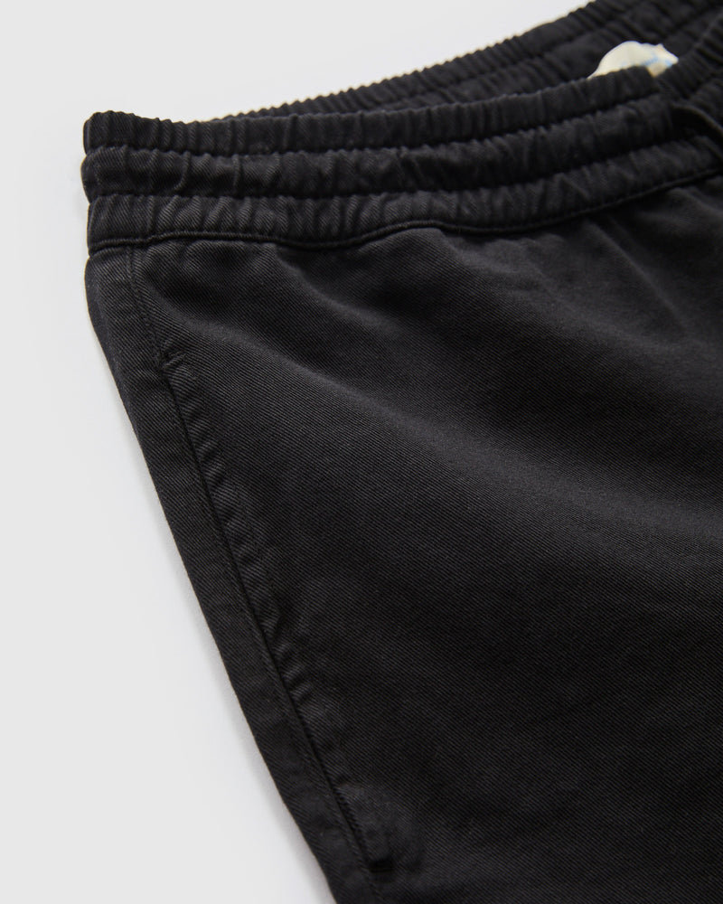 5" Lightweight Cotton Twill Shorts in Deep Black