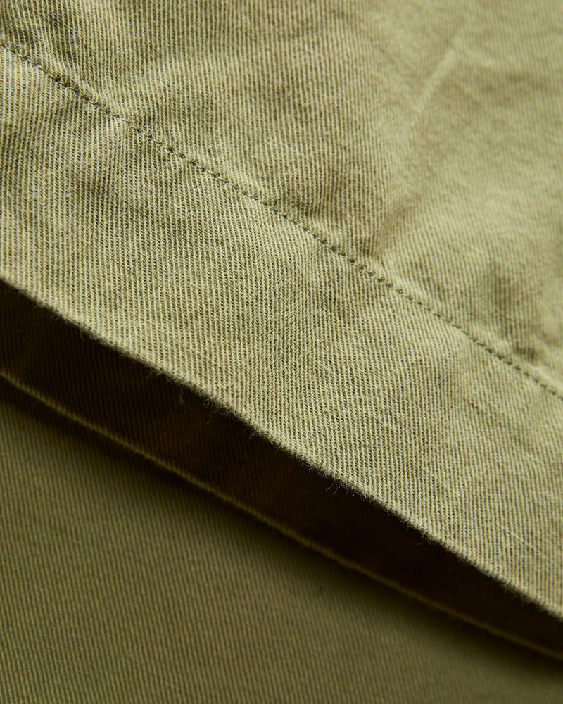 Linen Pleated Chino in Faded Olive
