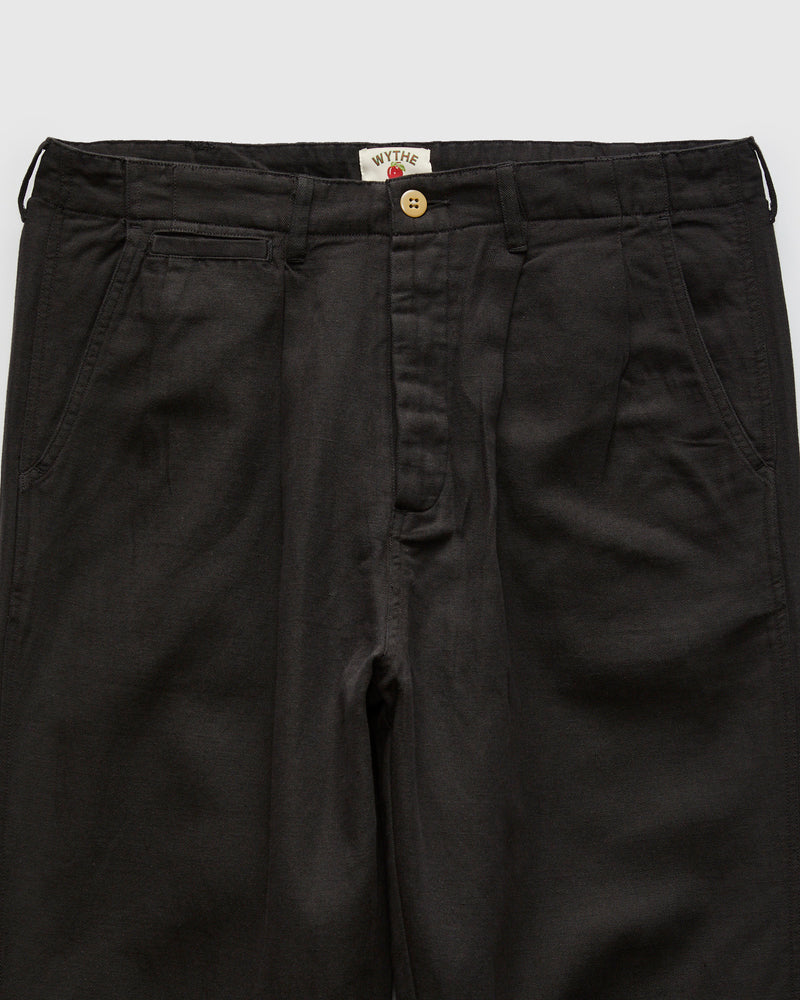 Linen Pleated Chino in Faded Black