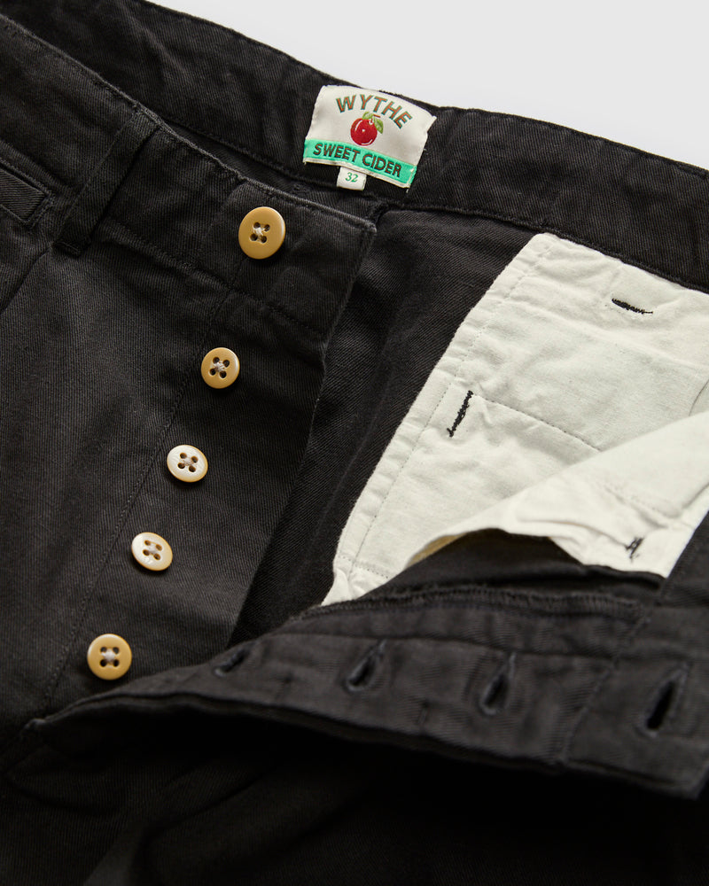 Linen Pleated Chino in Faded Black