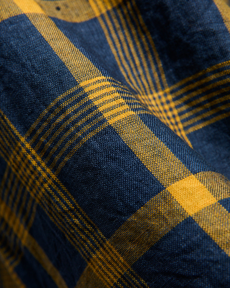 Le Point Open Collar Shirt in Navy Yellow