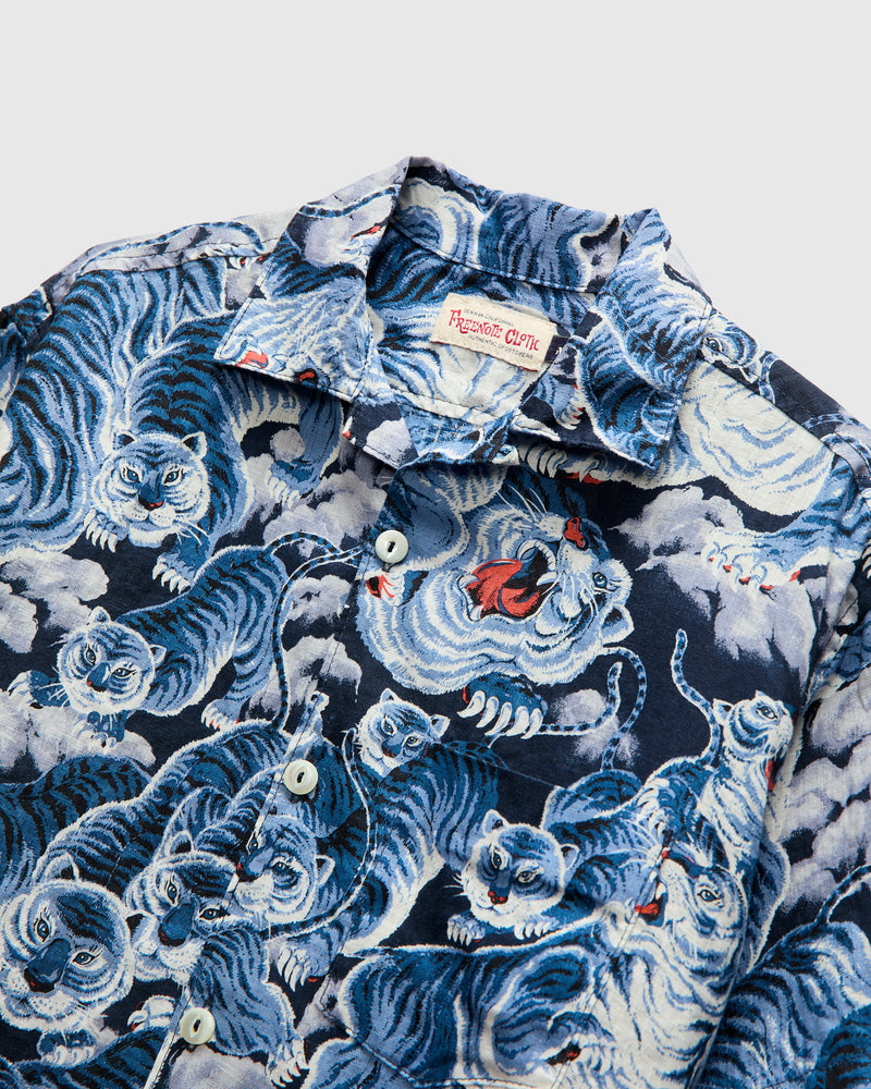 Hawaiian Shirt in Ice Tiger