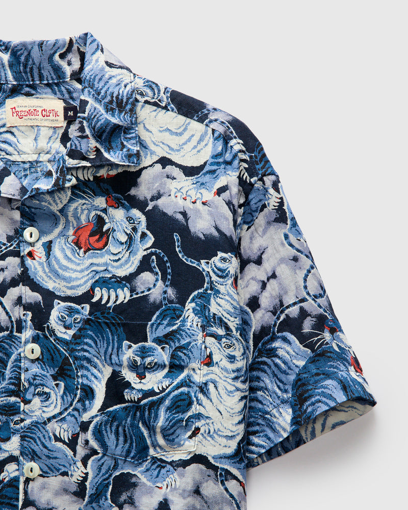 Hawaiian Shirt in Ice Tiger