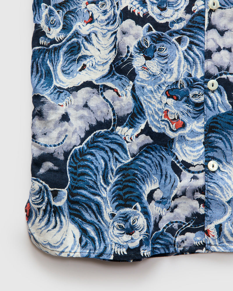 Hawaiian Shirt in Ice Tiger