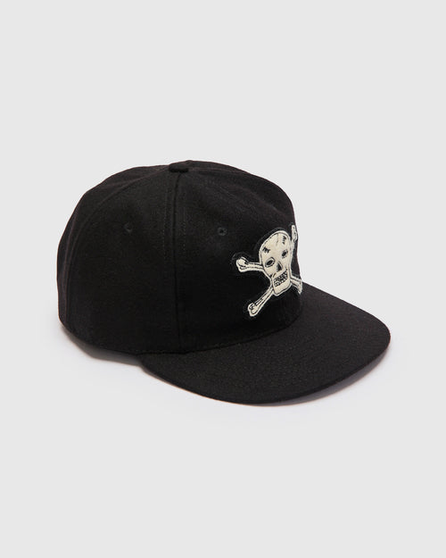 Hellcats Cap in Black Wool