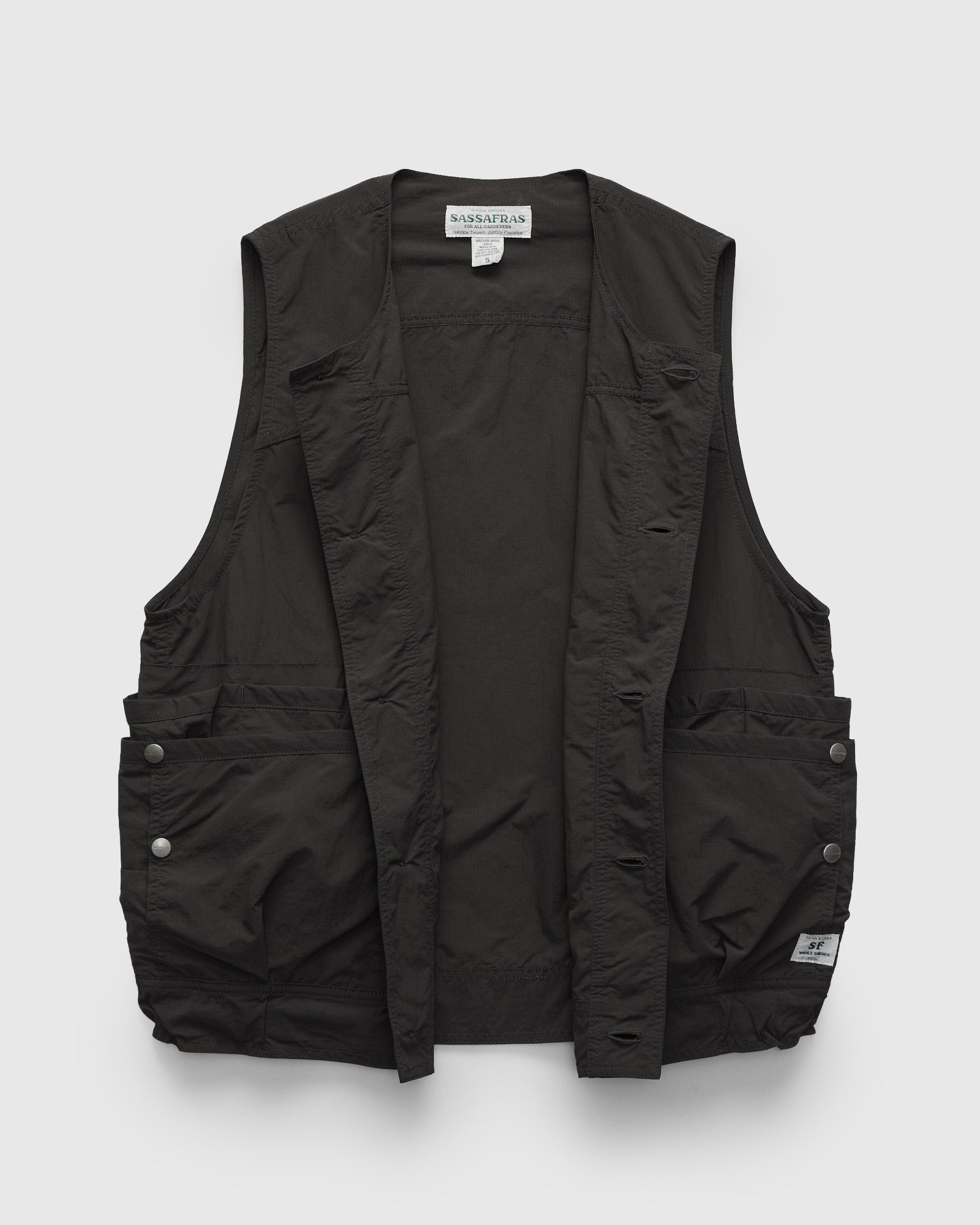 ササフラス　Overgrown Hiker Vest Trek Nylon Overgrown Hiker Vest in Nylon Ripstop Charcoal – Blue Owl Workshop
