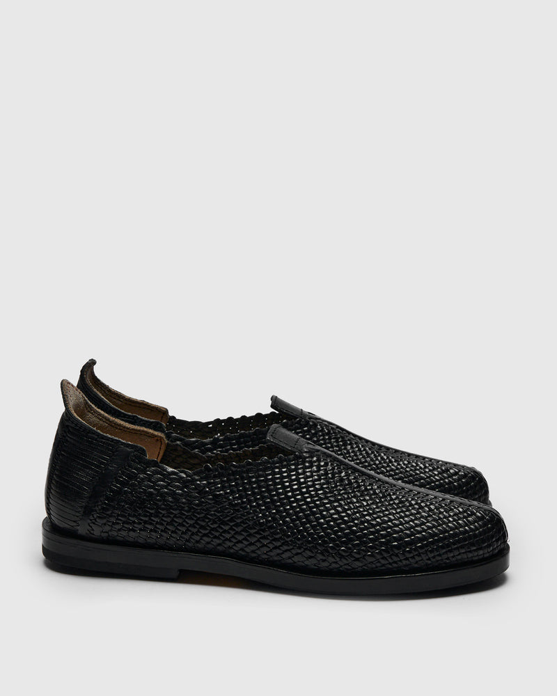 Huarache Balam Slip-On in Black