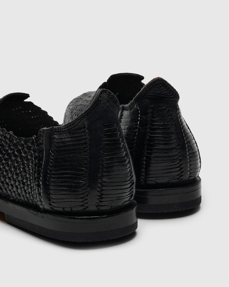 Huarache Balam Slip-On in Black