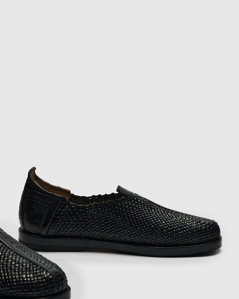 Huarache Balam Slip-On in Black
