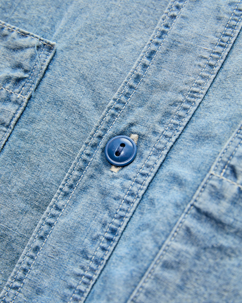 "Fade" Chambray Shirt in Washed Blue