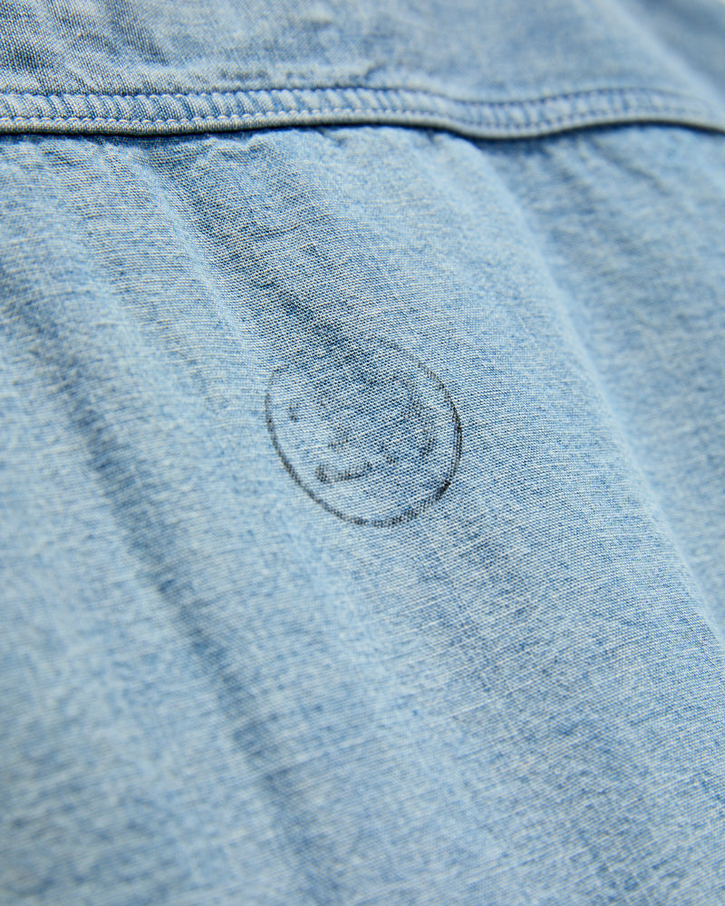 "Fade" Chambray Shirt in Washed Blue