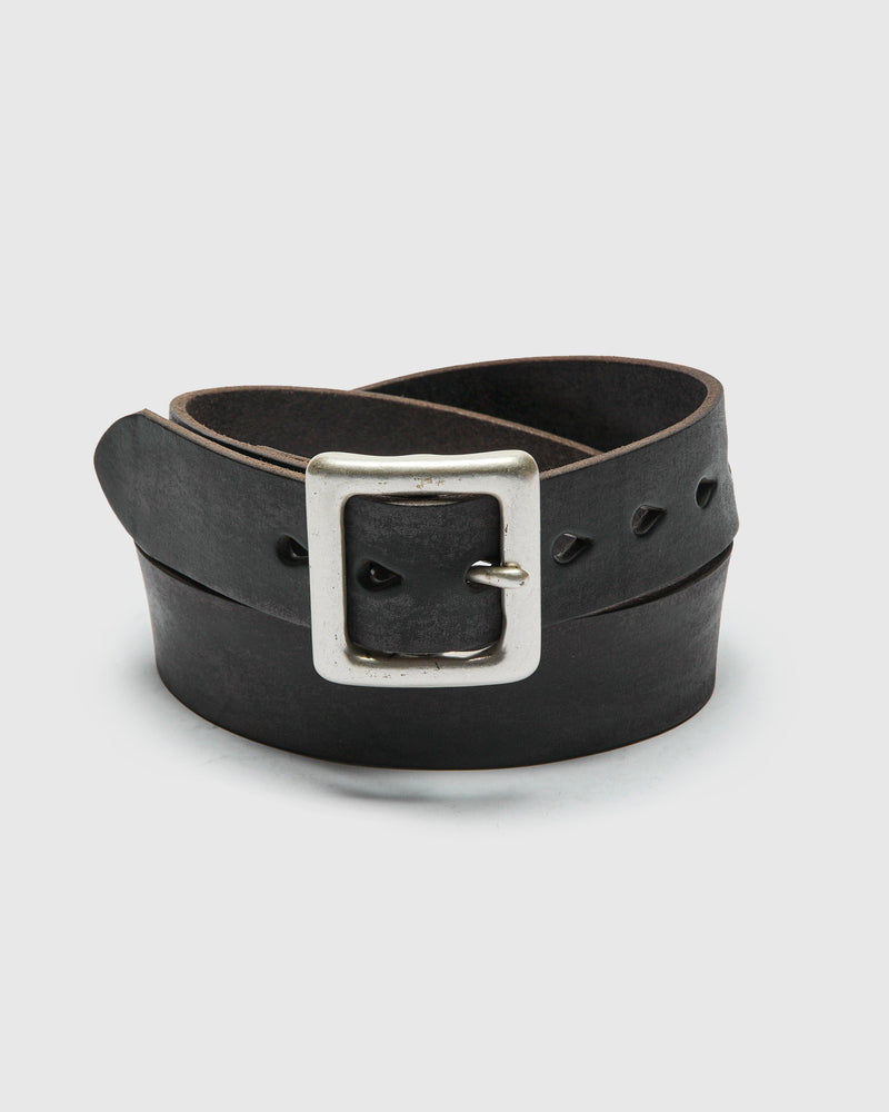 6211 Wild Leather Garrison Belt in Black