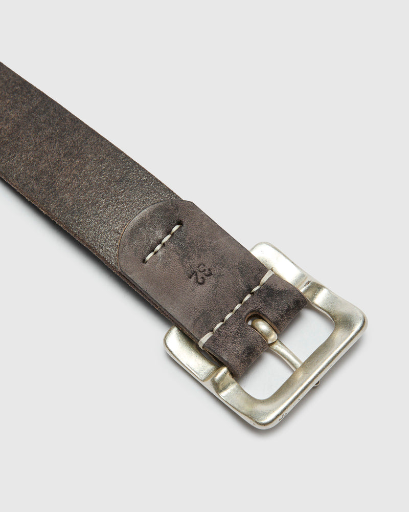 6211 Wild Leather Garrison Belt in Black