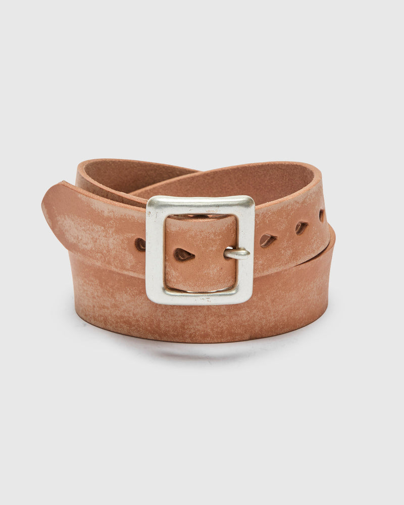 6211 Wild Leather Garrison Belt in Natural