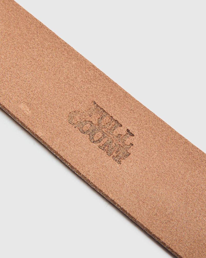 6211 Wild Leather Garrison Belt in Natural